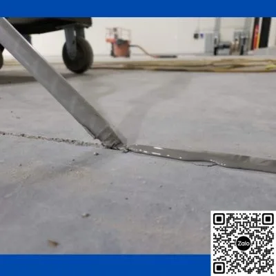 Keo trám khe co giãn MASTERFLEX 700 3 keo tram vet nut be tong DB 1400