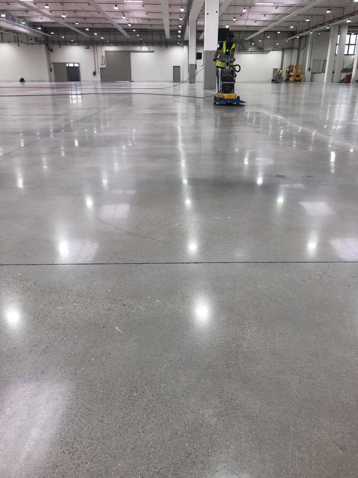 Đánh bóng mặt sàn bê tông